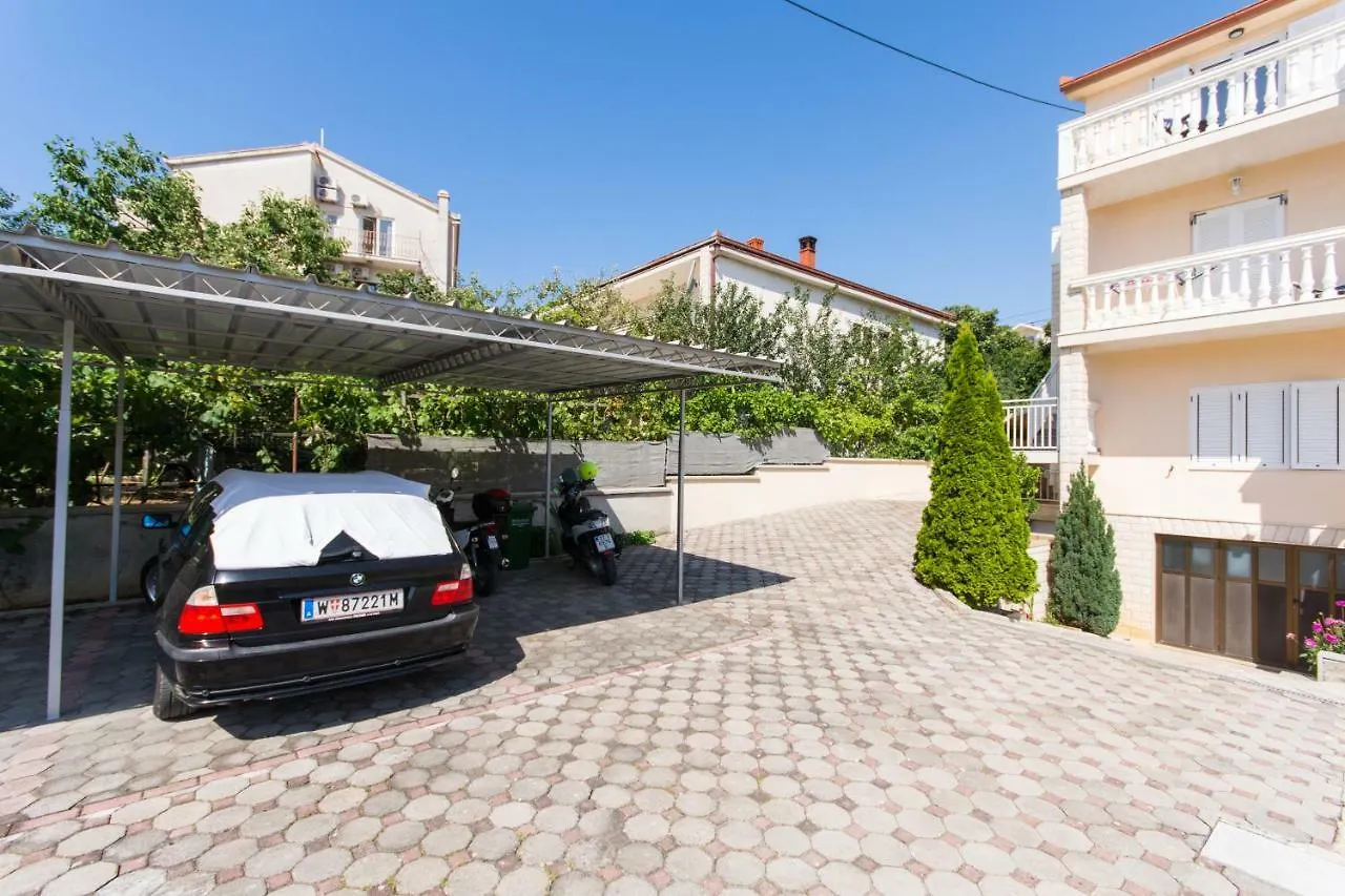Apartment Villa Nella Bella Trogir